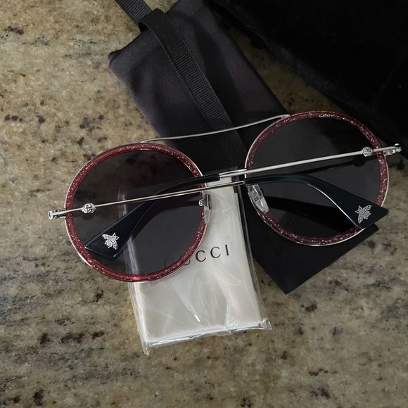 Gucci Accessories - New Gucci round sunglasses